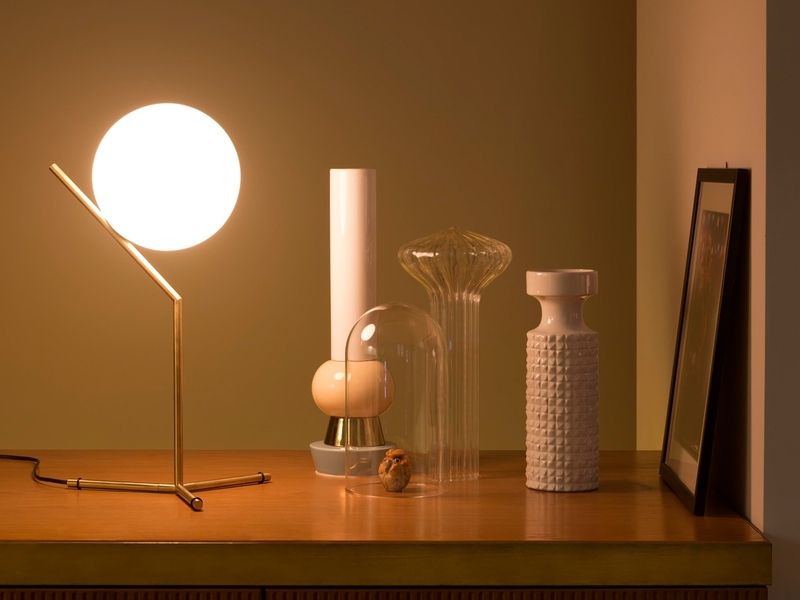 Дизайнерский настольный светильник Flos iC T1 Table Lamp - фото 1
