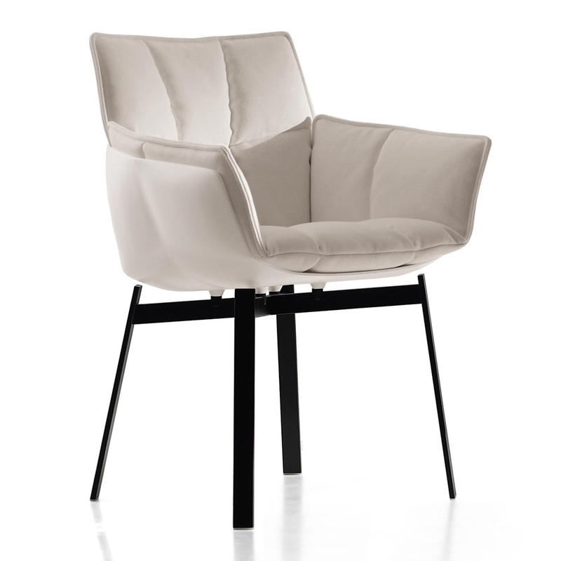 Дизайнерское кресло Husk Arm Chair