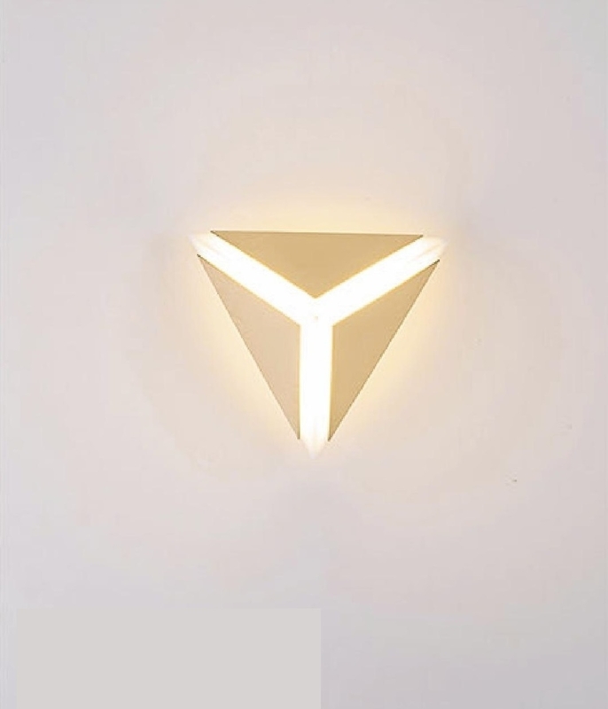 Дизайнерский настенный светильник Triangle Wall Lamp